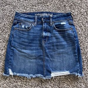 American Eagle. Women’s denim skirt, size 2
